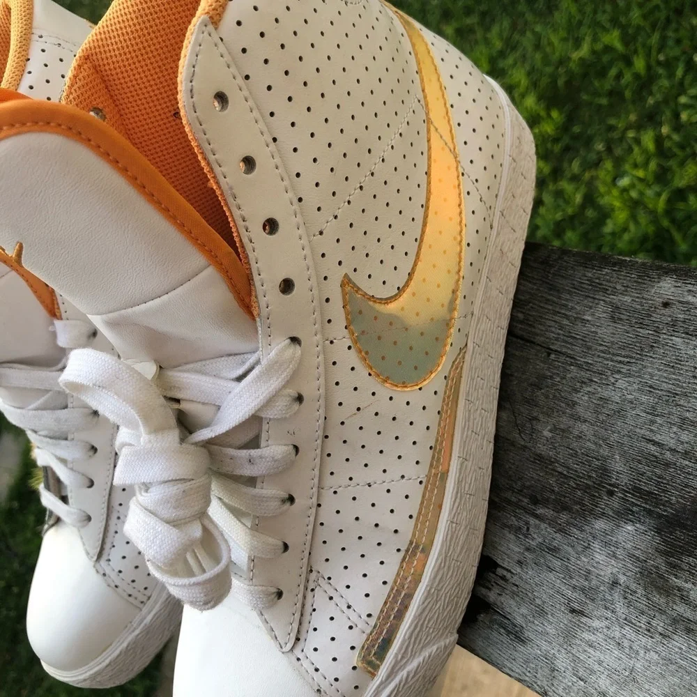 🎉💥🎉💥Nike Air white high tops for youth 💥🎉🎊